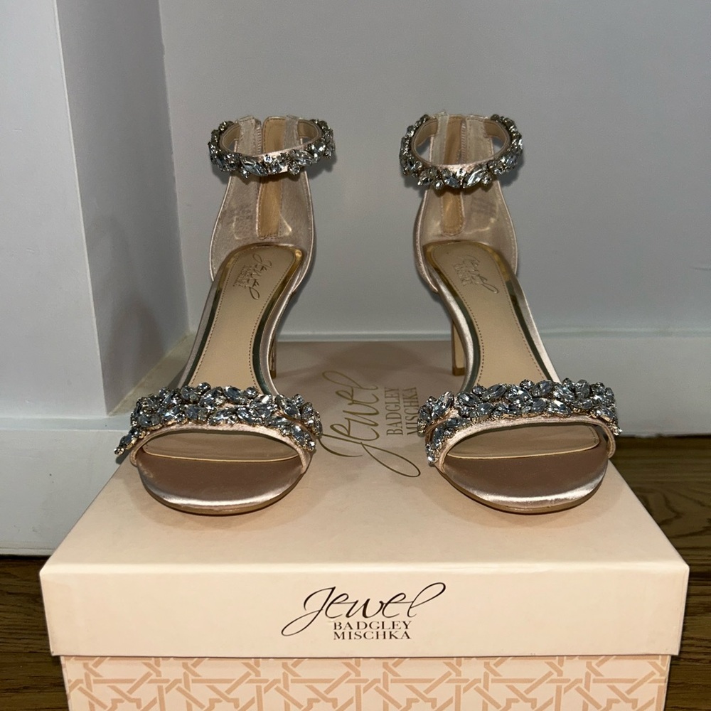 Jewel Badgley Mischka Tan Crystal Embellished Heels
